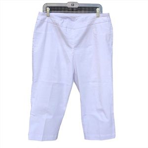 - Slim Sation White‎ Capri pant women’s 16
